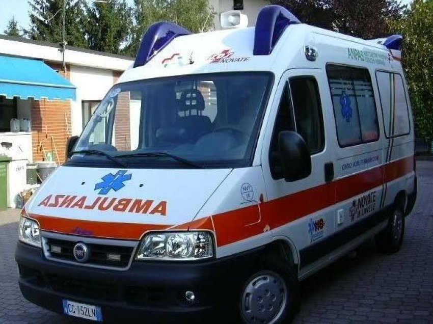 Humb drejtimin e mjetit dhe del nga rruga, përfundon në spital shoferja 26-vjeçare në Sarandë