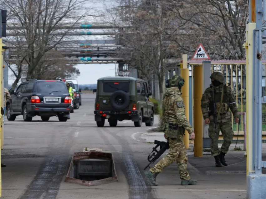 Ukraina pretendon se Rusia po planifikon një incident 