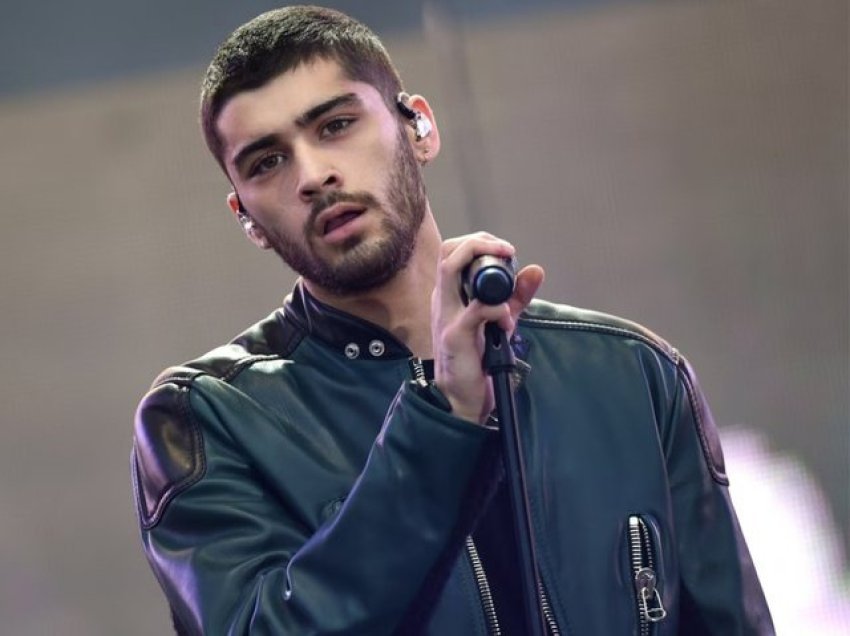 Zayn Malik rikthehet në mediat sociale për të dhënë një mesazh të veçantë