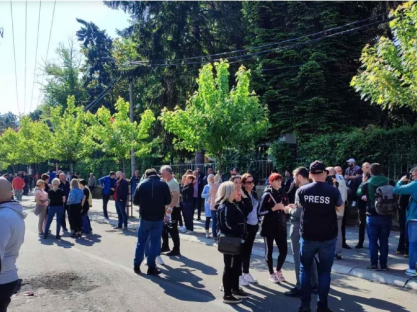 Protestuesve në Zveçan u kërkohet të shpërndahen