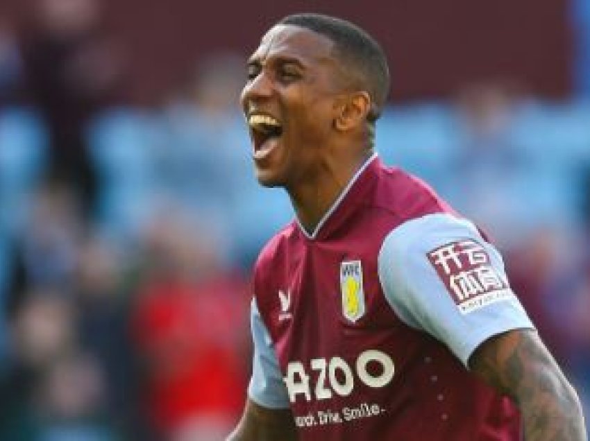 Young do të largohet nga Aston Villa