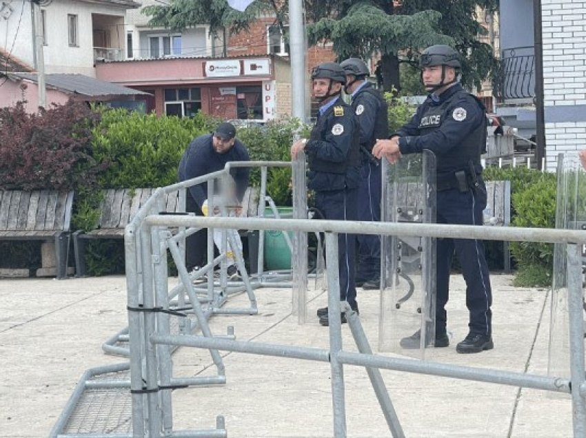 ​Serbët përdorin edhe fëmijët në protestat në Zubin Potok