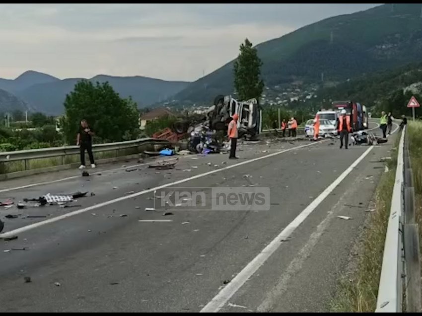 Aksident i shumëfishtë në rrugën Milot-Lezhë, raportohet për të lënduar 