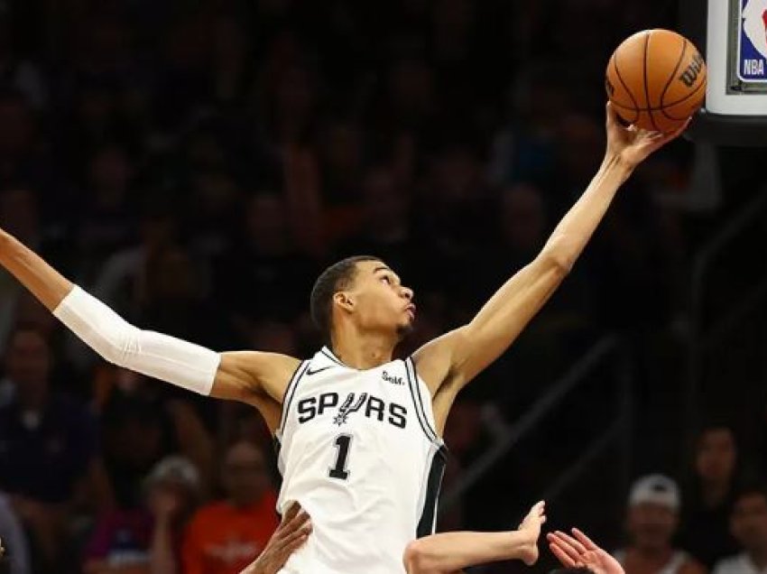 San Antonio e Orlando triumfojnë jashtë fushe