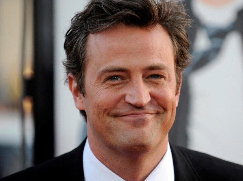 Vdekja e Matthew Perry, kush do të trashëgojë pasurinë e tij të madhe?