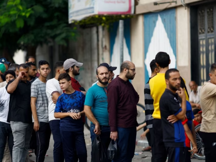 OKB: Një palestinez mesatar në Gazë jeton me dy copa bukë në ditë