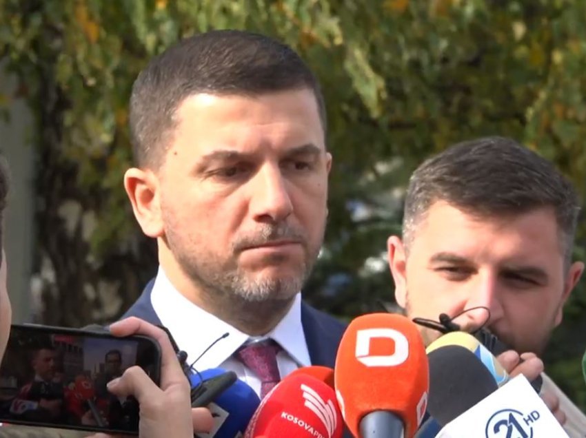 Krasniqi: Lajçaku s’e prezantoi draftin e Asociacionit, jemi të shqetësuar 