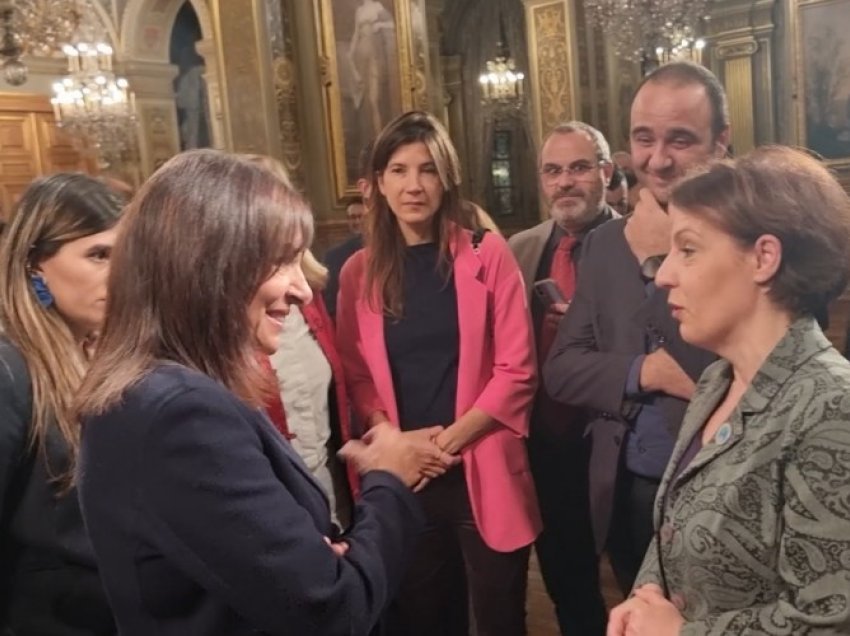 Ministrja Gërvalla merr pjesë në Forumin e Paqes në Paris