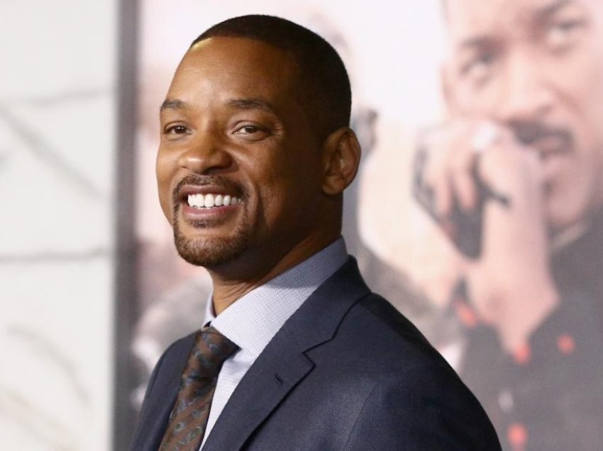 Will Smith flet për pretendimet se është homoseksual