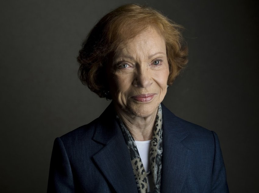 Ndahet nga jeta në moshën 96 vjeçare, ish-zonja e parë e ShBA-së, Rosalynn Carter