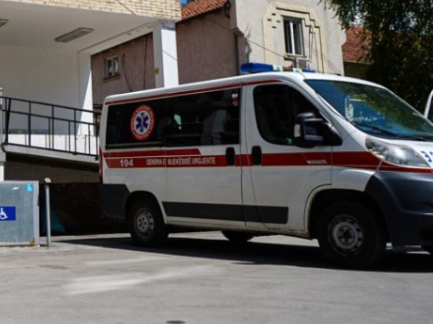 Rast i rëndë për familjen Bogiqi në Komoran: 54-vjeçari dërgohet pa shenja jete në spital, policia nis hetimet