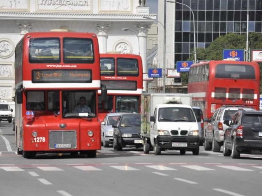 Orare të modifikuara të transportit publik dhe pikave të shitjes së biletave në Shkup