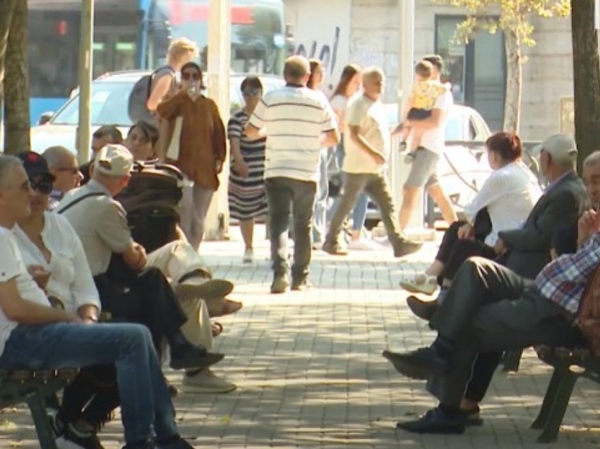 “Jemi të varfër dhe duam vëmendje”, 92 mijë të moshuar në Shqipëri të vetmuar