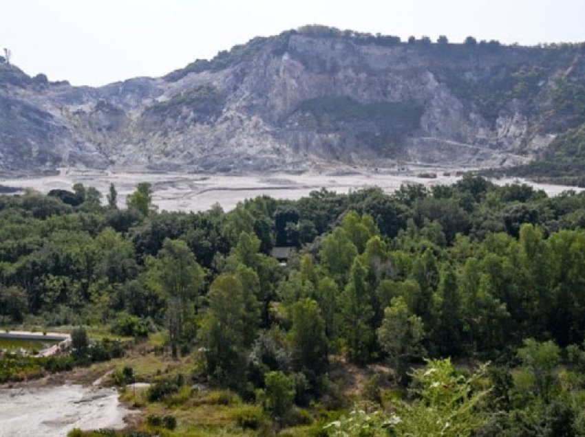 Tërmeti i ri rrit frikën në zonën vullkanike Campi Flegrei