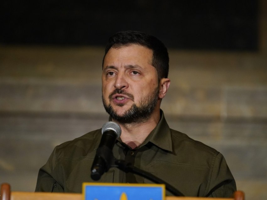 Zelensky mbërrin në Spanjë për Samitin e Komunitetit Politik Evropian