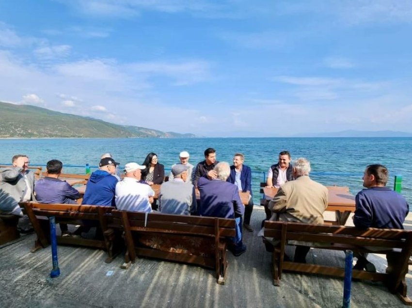 Basha i kthehet turit të takimeve, dëgjesë me banorë të Linit