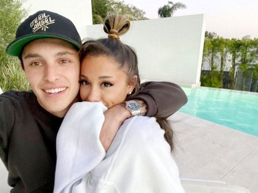 Ariana Grande dhe Dalton Gomez divorcohen