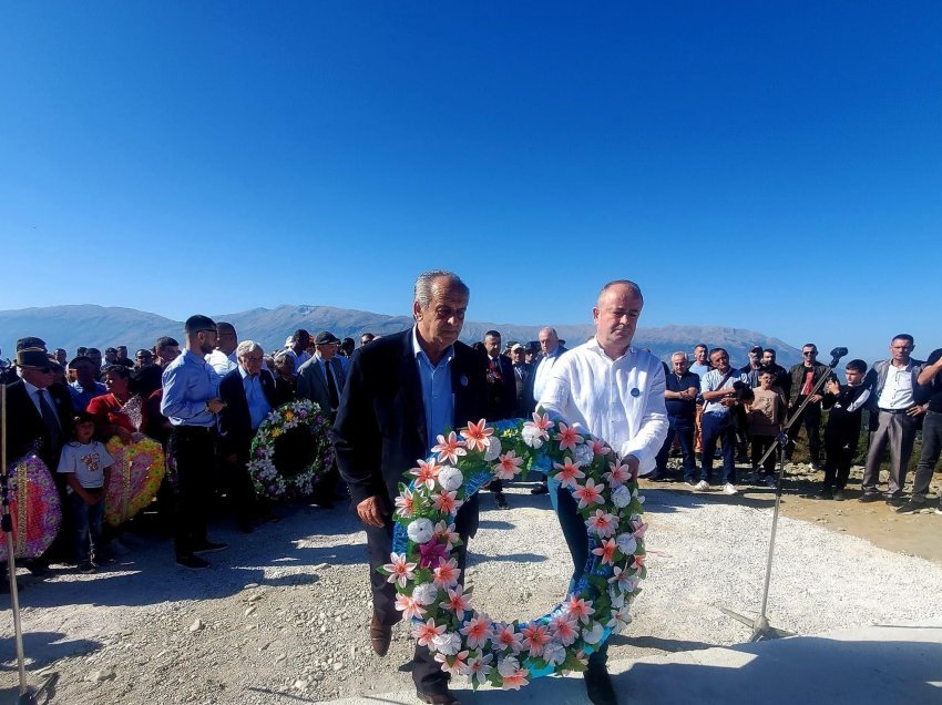 Përkujtohet 75 -vjetori i kryengritjes së Zhapokikës! Memorial në nder të burrave që luftuan komunizmin