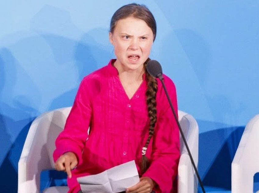 ​Greta Thunberg akuzohet për shkelje të rendit publik pas arrestimit në protestën në Londër