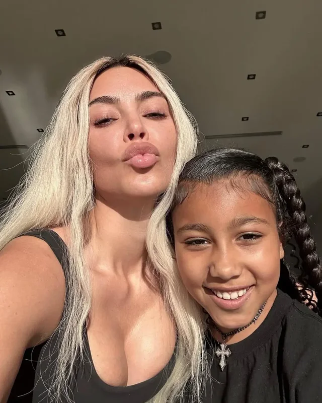 North zbulon çrregullimin nga i cili vuan gjatë një 'live' në TikTok me Kim Kardashian