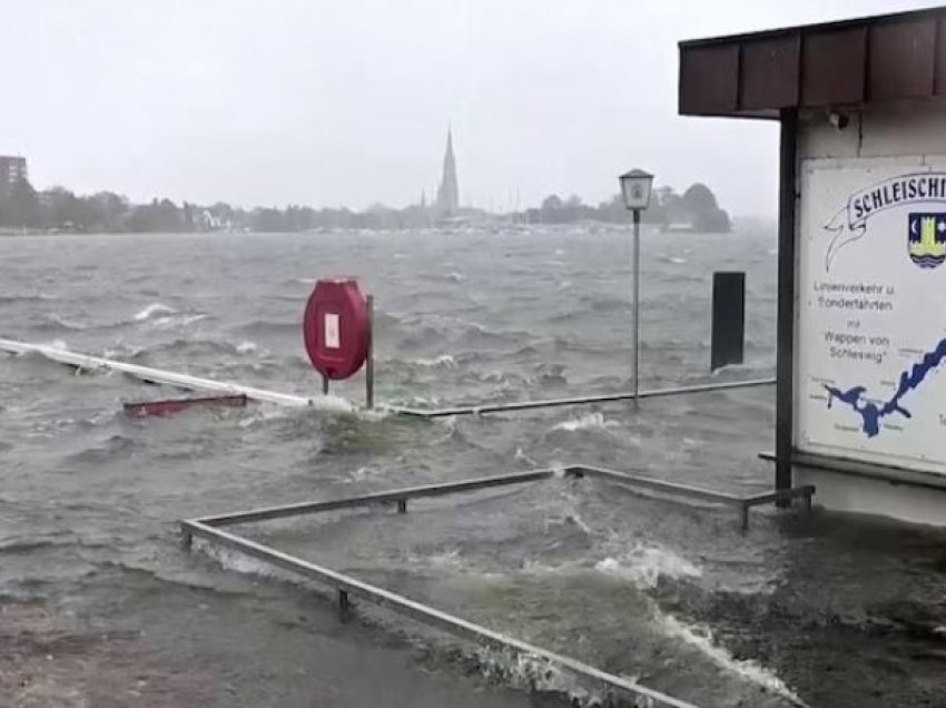 Moti i keq përfshin Evropën veriore, 4 të vdekur: Alarm i kuq, rrezik për jetën!