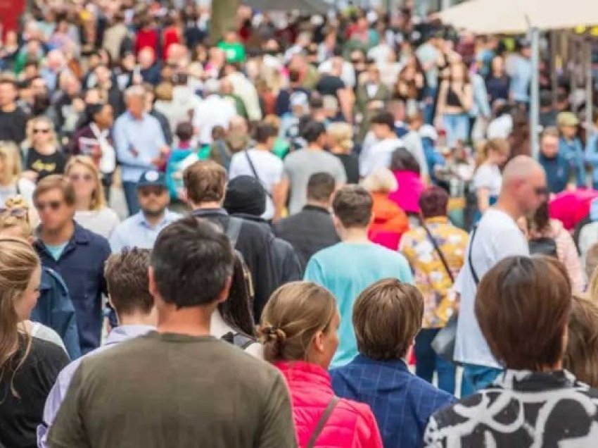 Qeveria do të shtyjë sërish regjistrimin e popullsisë