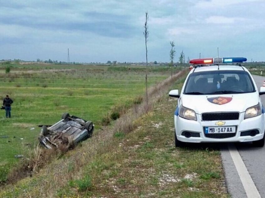 Mjeti përfundon në kanal në aksin Pogradec-Korçë