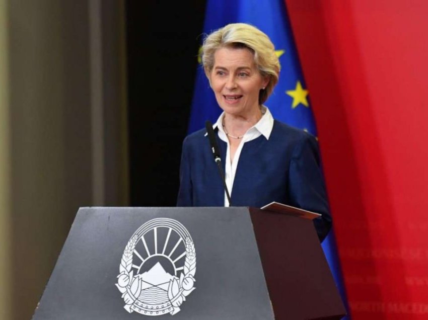 Von der Leyen mbërrin në Shkup pasdite, do të takohet me Pendarovskin