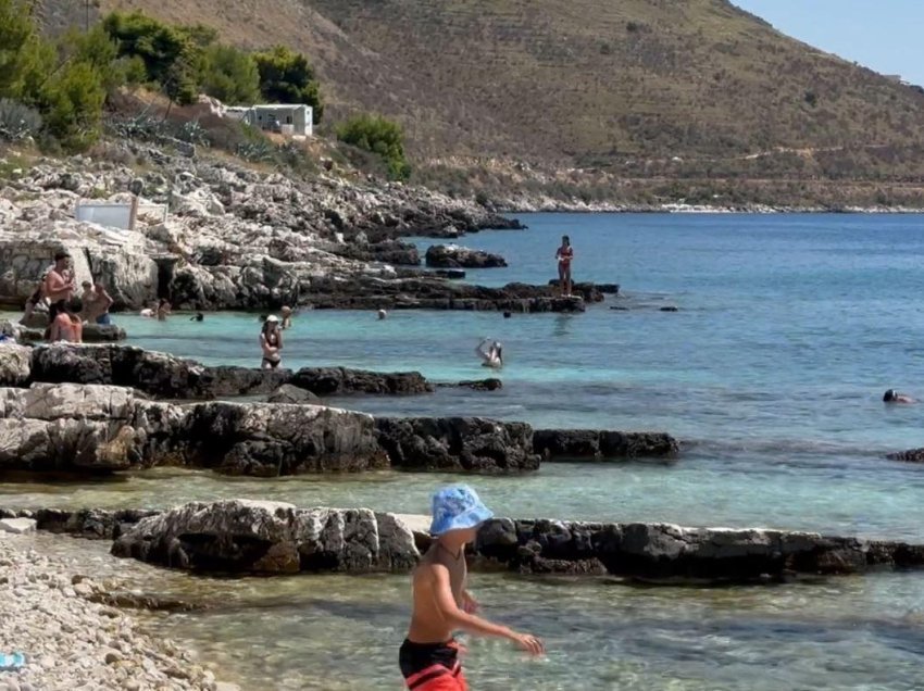 Ndër 40 plazhet më të mira në Evropë, Porto Palermo thith turistë nga e mbarë bota