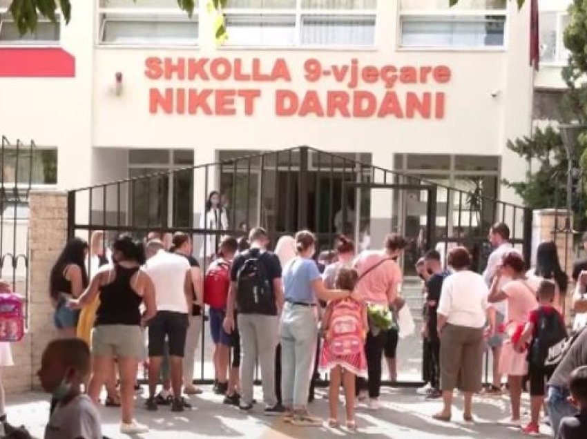 Sot nis shpërndarja e librave falas në Shqipëri, Rama: Konkretizim i mbështetjes së qeverisë