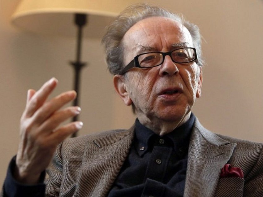 Nesër shkrimtarit Ismail Kadare i dorëzohet dekreti i nënshtetësisë së Kosovës