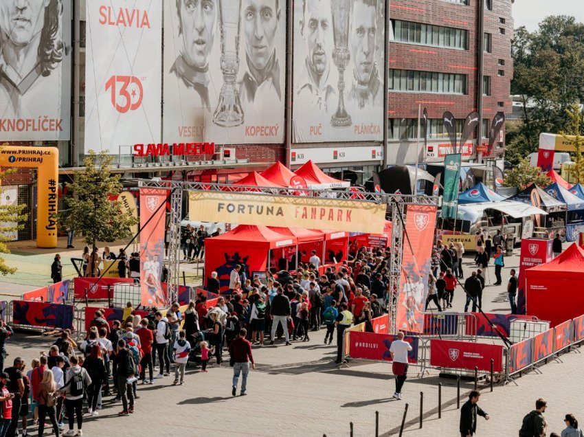 Festë me ushqime shqiptare! Organizim i veçantë në Çeki për tifozët vendas