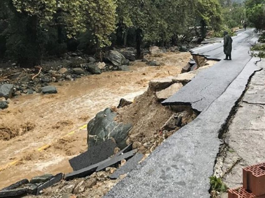 Moti i keq në Greqi, humb jetën një person tjetër! Vazhdojnë përmbytjet dhe evakuimet