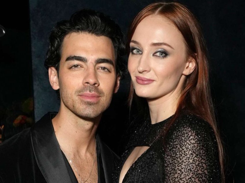 Joe Jonas flet për herë të parë për divorcin nga Sophie Turner: Mos u besoni thashethemeve