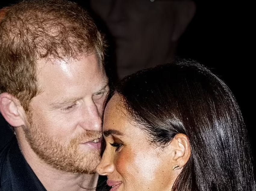 Ja çfarë thotë eksperti i gjuhës së trupit për daljet e Meghan Markle dhe Princit Harry