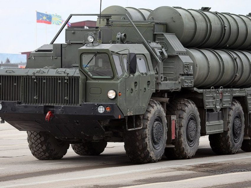 Ukrainasit pretendojnë se kanë shkatërruar sistemin raketor rus S400 Triumf