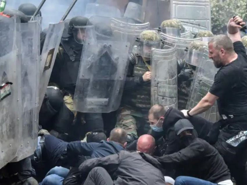 “Edhe më shumë dhunë në veri të Kosovës”/ Analistët për paralajmërimin e Lajçakut: Presion i hapur, ky është qëllimi kryesor   