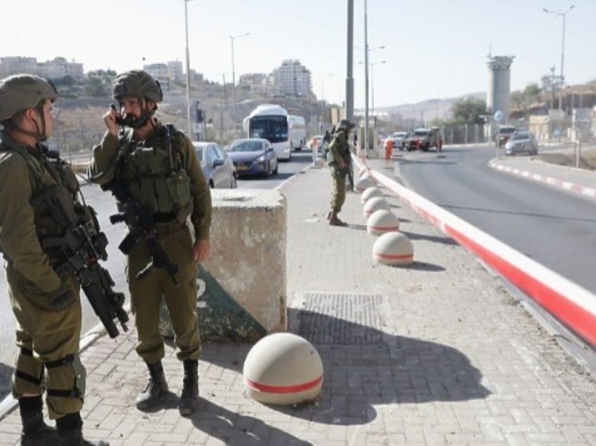 Një komandant izraelit vrau një palestinez të pafajshëm dhe u dënua me dhjetë ditë burg