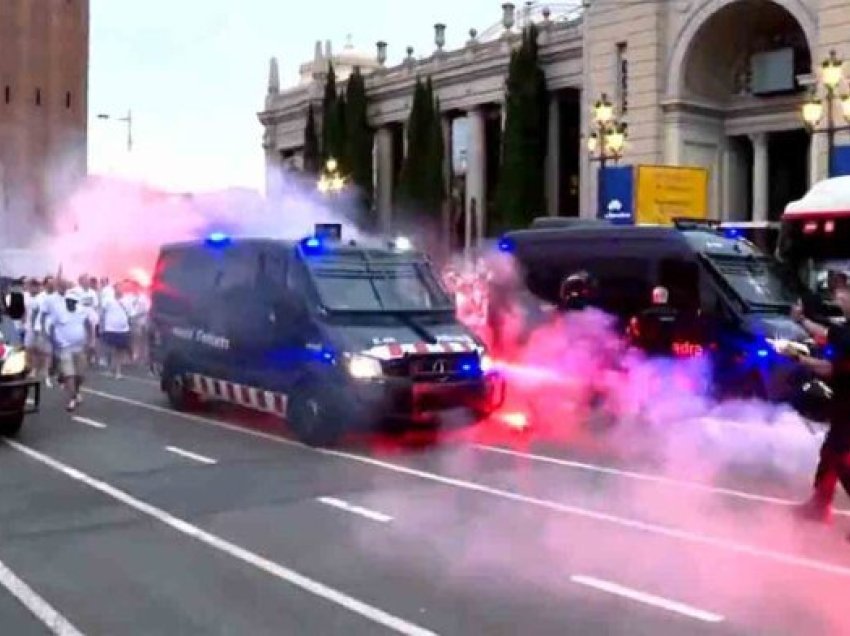 Barcelona kthehet në arenë përleshjesh 