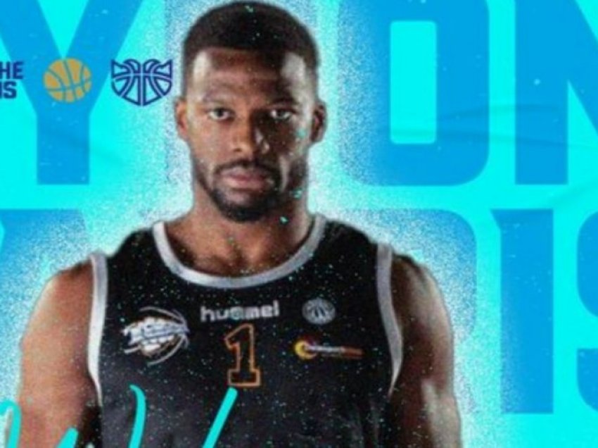 Tyron Harris firmos për Prishtinën