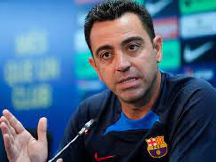 Xavi rinovon me Barcelonën