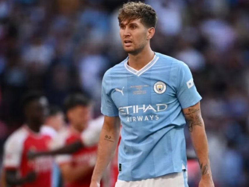 Stones kthehet shpejt sipas trajnerit Guardiola