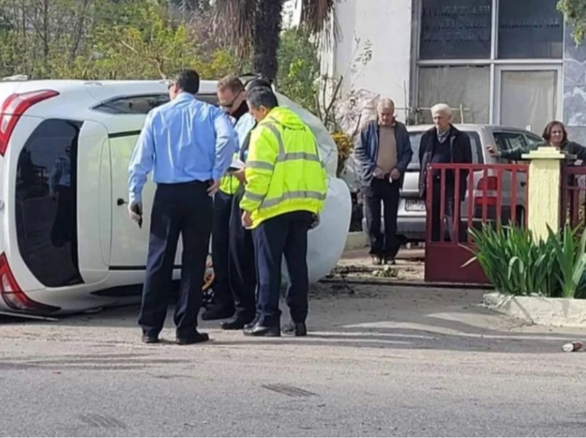 Aksident në Greqi, vdesin dy persona, një nga ta një 20-vjeçare shqiptare