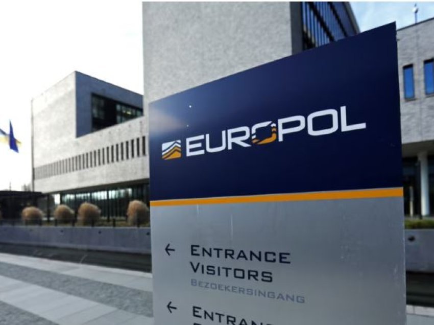 Europol: Bandat kriminale në Evropë po depërtojnë në bizneset e ligjshme