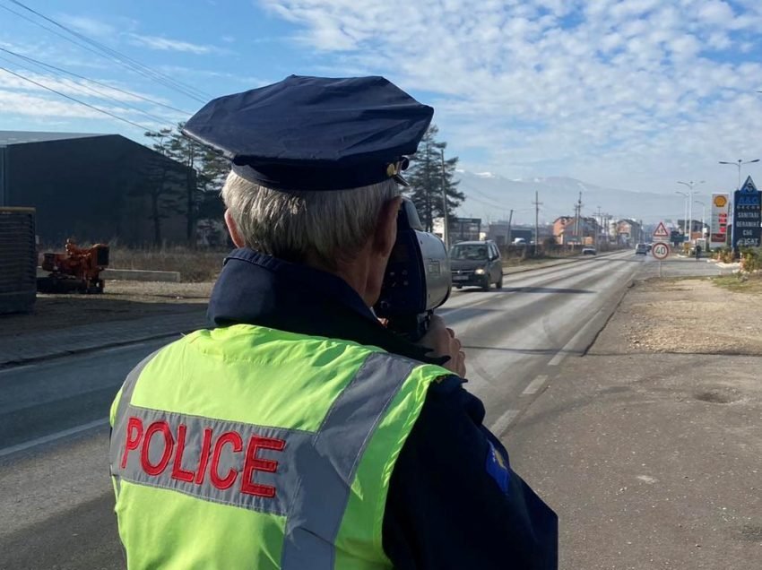 Policia në Ferizaj shqipton 1151 gjoba për 24 orë, konfiskon edhe 9 patentë shoferë