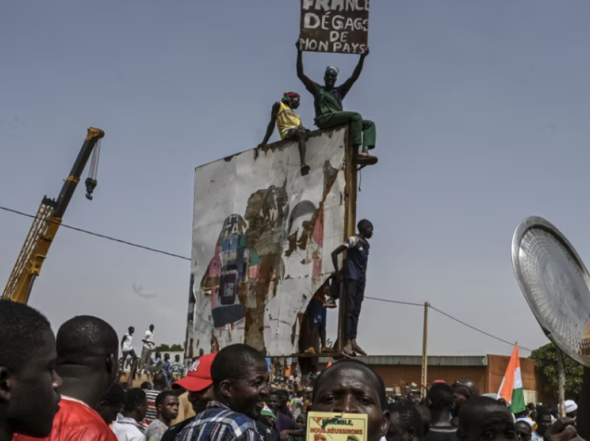 Rusia dërgon instruktorë ushtarakë në Niger