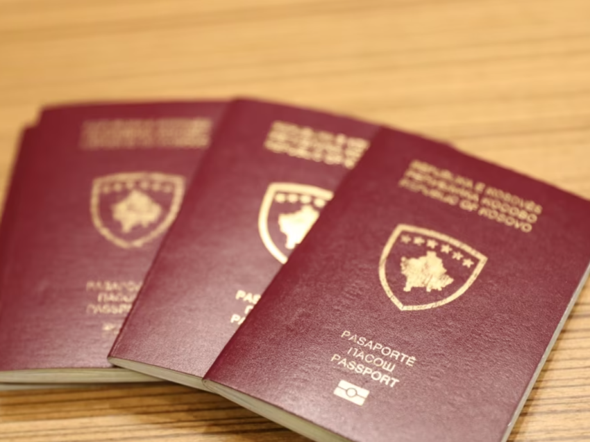 Nga liberalizimi, 10 mijë qytetarë serbë morën pasaporta të Kosovës 