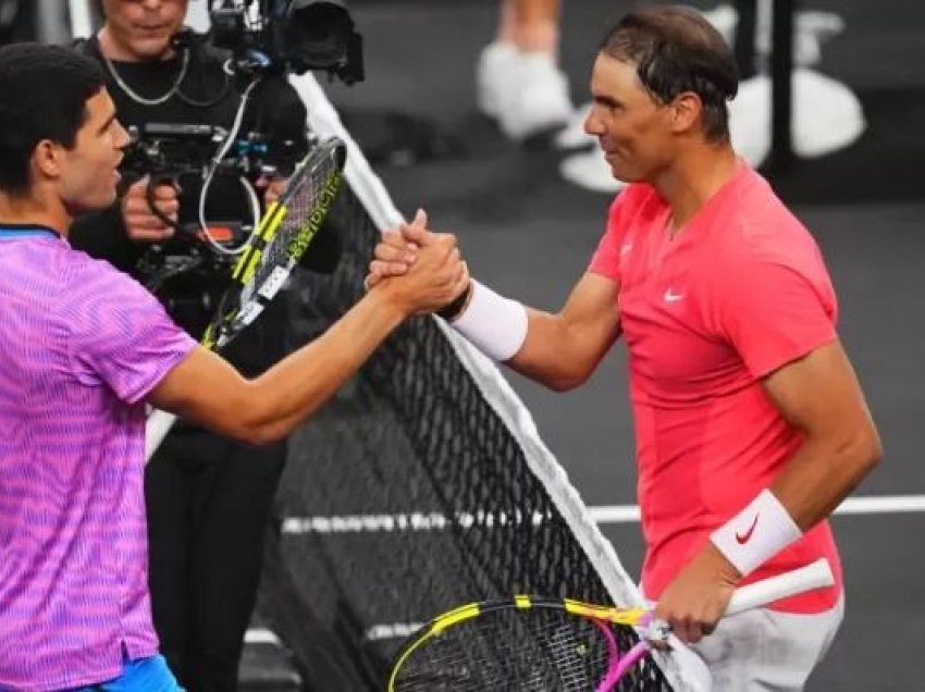 Rafael Nadal rikthehet të luajë në Barcelonë