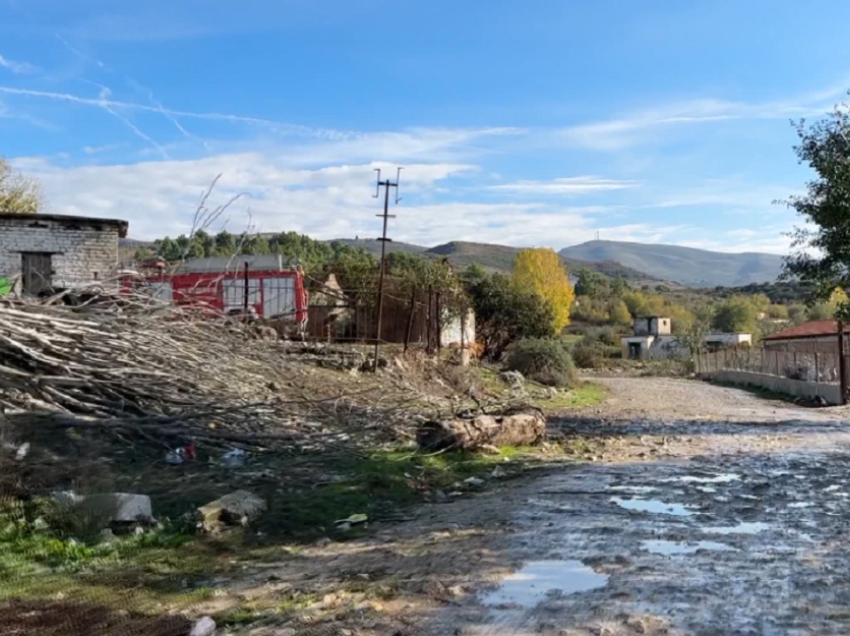 Boshatisen fshatrat e Vlorës, i moshuari: Edhe unë që jam 80-vjeç, dua të iki