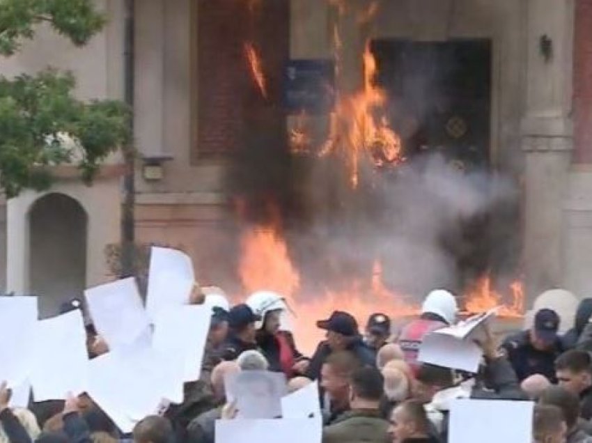 Protesta para Bashkisë së Tiranës, dalin para gjykatës 4 protestuesit e arrestuar